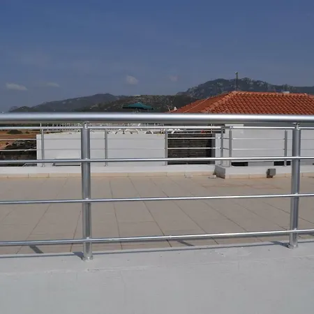 Sweet Water Bay Apartament Yali